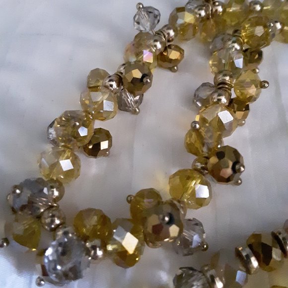 Aurora Borealis Yellow Amber Clear with Beads Cluster Necklace - Picture 3 of 8
